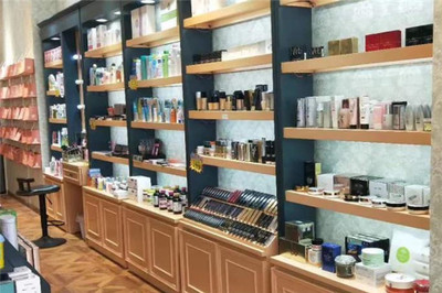 魅姬化妝品店加盟 開啟美妝事業(yè)新篇章